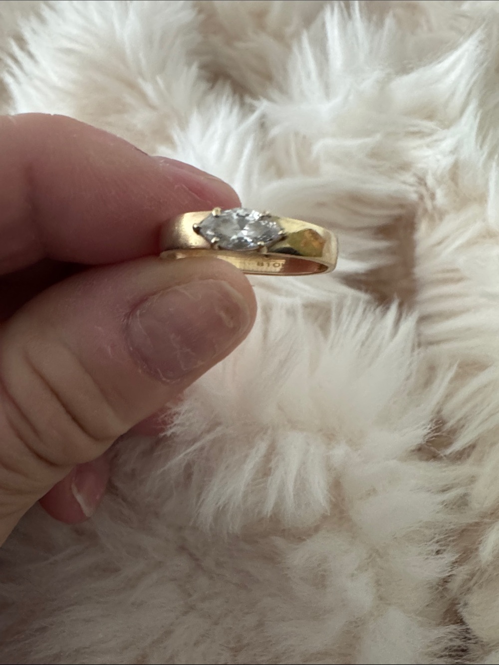 Norms UK 20k Gold Ring with Marquise moisanite Accent
